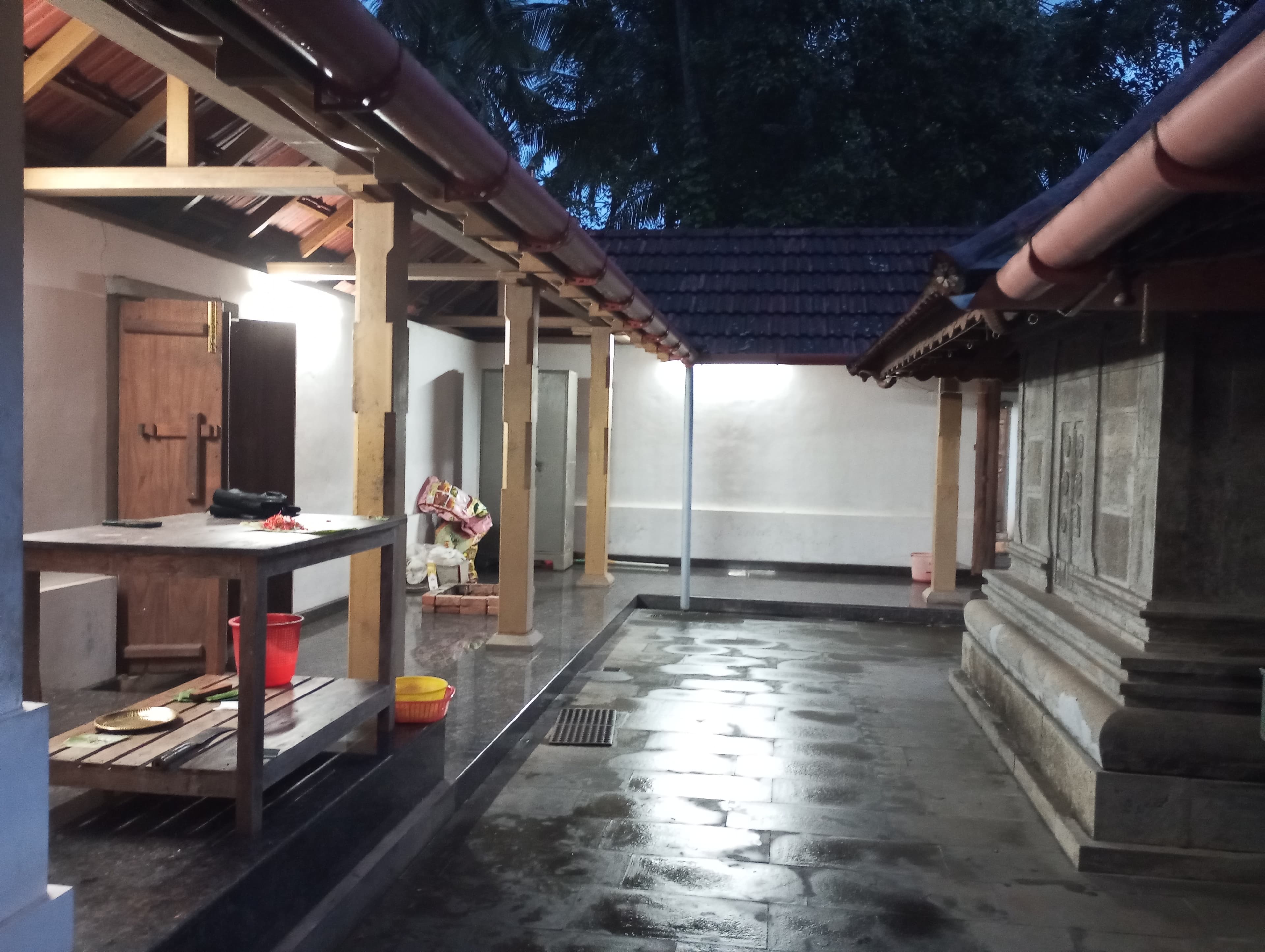 Perayattil Ambalakkandy Subrahmanya Temple gallery 4