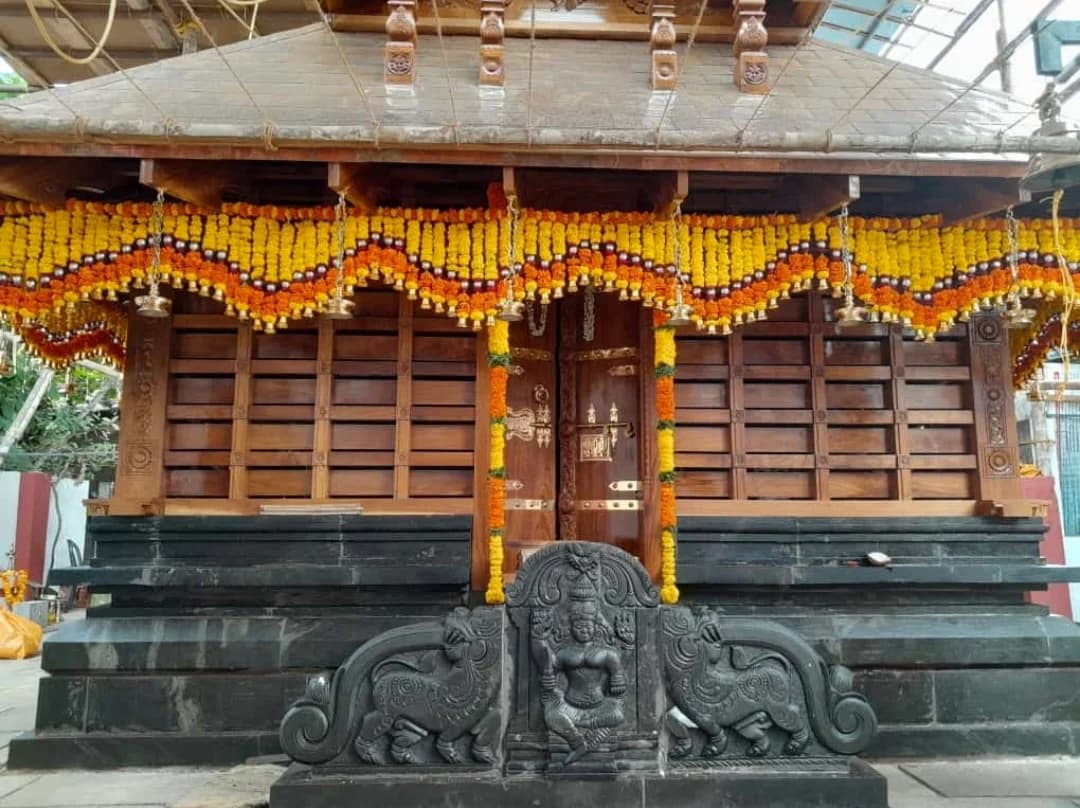Puthiya Kovilakam Parambu Sree Mariyamman Kshetram gallery 5